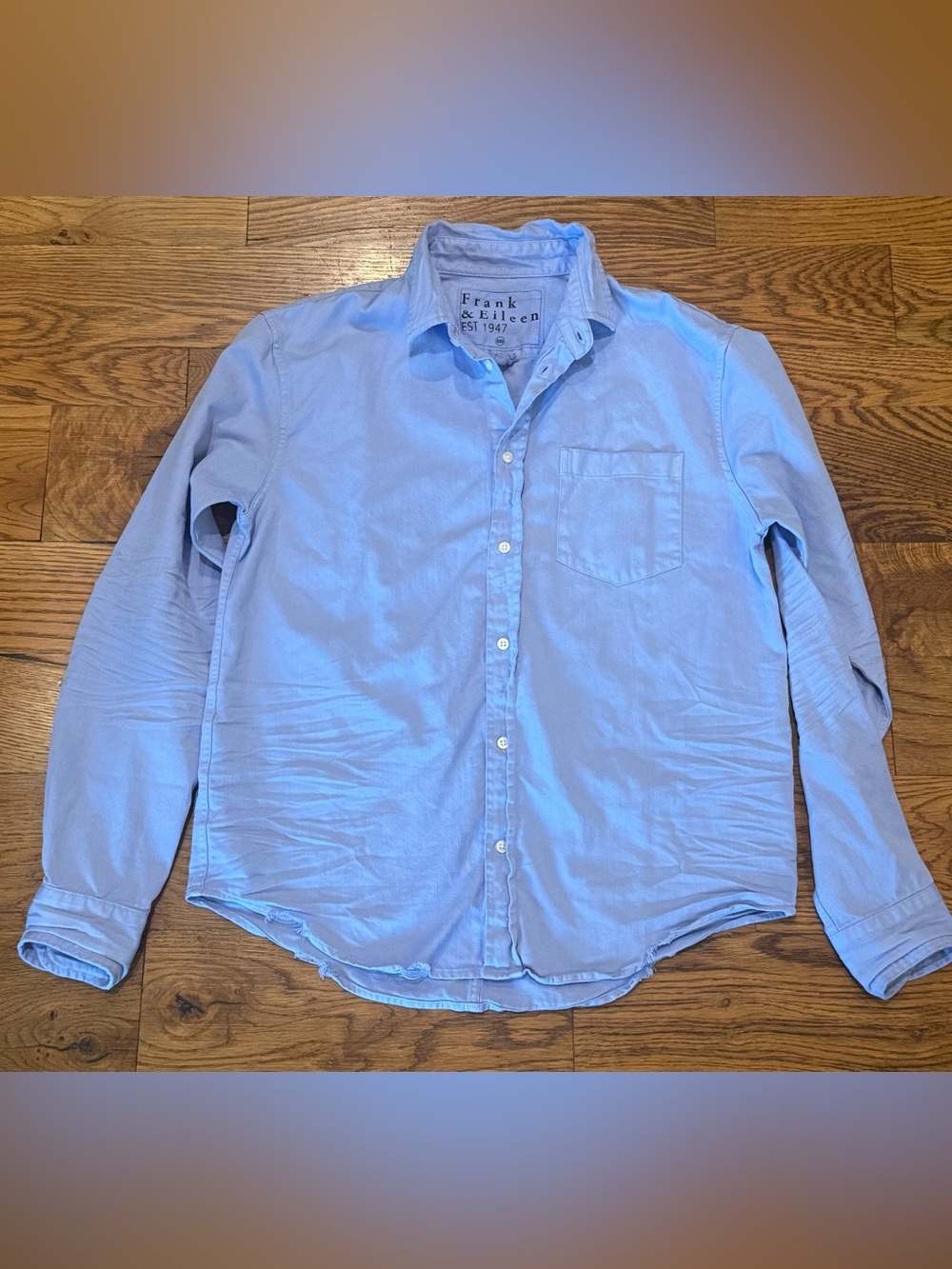 Frank & Eileen. Luke Oversized distressed Chambray Button Down. Size XXS.